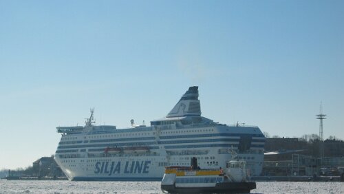 Helsinki großes und kleines ‚Wassertaxi‘
