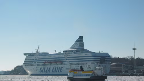 Helsinki großes und kleines ‚Wassertaxi‘