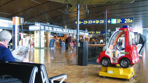 Flughafen Flughafen Helsinki-Vantaa