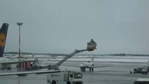 Flughafen Flughafen Helsinki-Vantaa