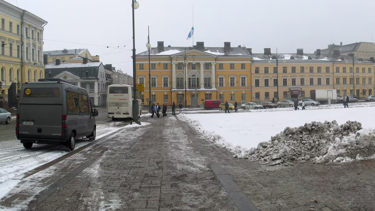 15.03.2004   – Helsinki Karte – Reiseroute So 14.03.2004 Hahnstätten – FRA – – – HEL – Helsinki Mo 15.03.2004 Helsinki Unterkunft Unterkunft...