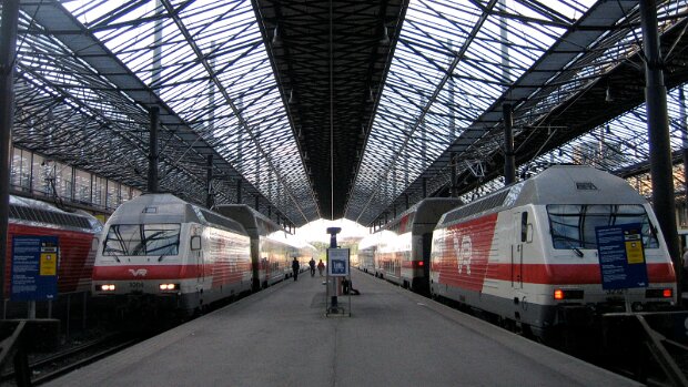 Zusammenfassung 2004/03 Karte – Reiseroute 2004 ∑ Hahnstätten – FRA – – – Helsinki # Helsinki – – Turku – – Helsinki # Helsinki – – Heureka – –...