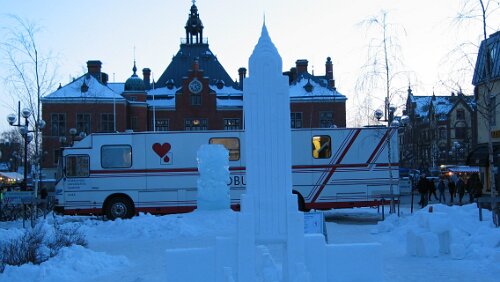 Umeå Eisskulpturen in Fußgängerzone von Umeå