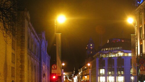 Trondheim – Oslo Oslo - Karl Johans gate mit Blick auf das Schloß