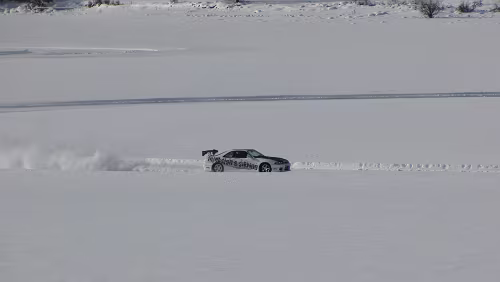 Oslo – Trondheim „Heizen“ auf einem zugefrorenen See