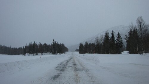 Mosjøen – Harstad Und wieder Schneeverwehungen