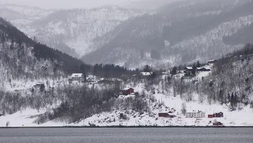 Mosjøen – Harstad Kurz vor Fauske