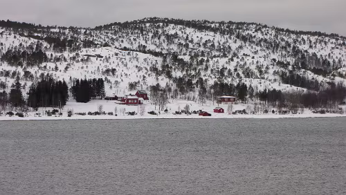 Mosjøen – Harstad Die Fähre legt ab