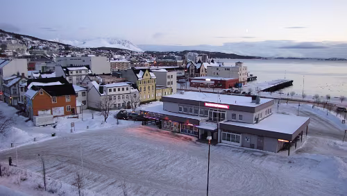 Harstad – Stamsund Ein schöner Tag in Harstad bricht an