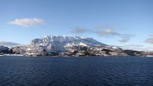 Harstad – Stamsund Herrliches Wetter, Meer, Berge, Schnee…