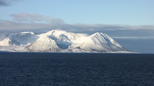 Harstad – Stamsund Herrliches Wetter, Meer, Berge, Schnee…