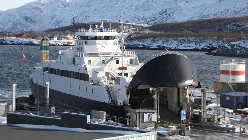 Bodø – Rørvik Im Hafen von Sandnessjøen