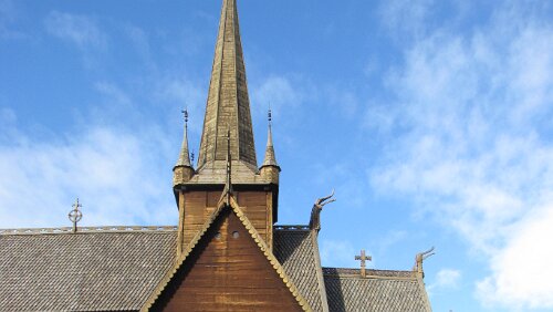 Oslo – Ålesund Stabkirche von Lom
