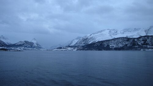 Oslo – Ålesund Auf der Fähre von Ørsneset nach Magerholm