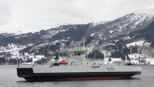 Ålesund – Bergen Auf der Überfahrt Volda - Folkestad