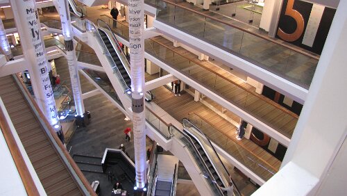 Bergen Im Kaufhaus (da regnet es zumindest nicht)