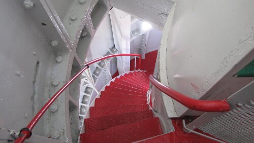 Stavanger – Oslo Schmale Treppe hinab