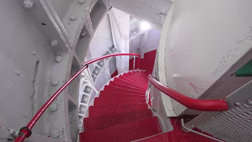 Stavanger – Oslo Schmale Treppe hinab