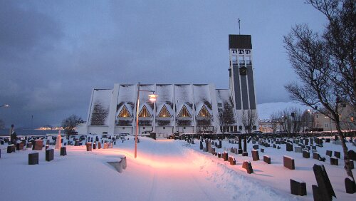 Hurtigrute Mehamn – Tromsø Hammerfestkirche