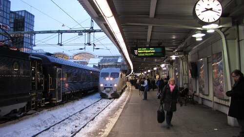 Stockholm C – København H Stockholm C, Einfahrt des Zuges nach København H