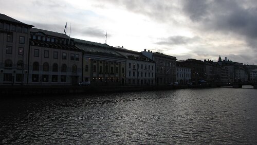 København H – Oslo S Södra Hamngatan, gegenüber vom Gustav Adolfs Torg
