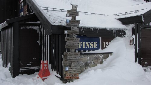 Oslo S – Bergen Man könnte meinen wunder wo es da überall hingeht. Zumindest im Winter ist das meiste eh nicht oder nur mit guter Ausrüstung erreichbar.