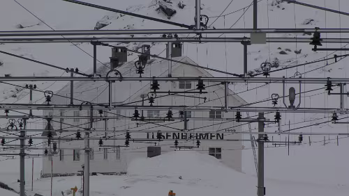 Oslo S – Bergen Tusenheimen (Tausend Berge) 1222, eine Pension, geöffnet an Wochenenden und Feiertagen