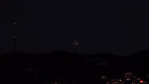 Trondheim – Bodø – Svolvær Totale Mondfinstersnis von Bodø aus gesehen