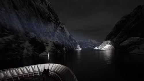 Trondheim – Bodø – Svolvær Im Trollfjord