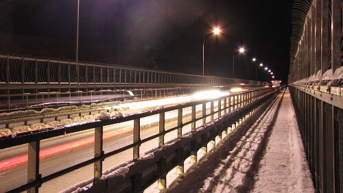 Stokmarknes – Skjervøy Auf der Tromsøbrua