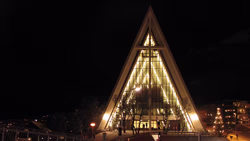 Stokmarknes – Skjervøy Ishavskatedralen