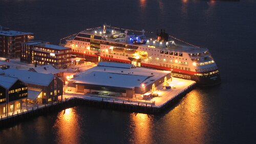 Berlevåg – Tromsø Blick vom Berg Salen auf Hammerfest
