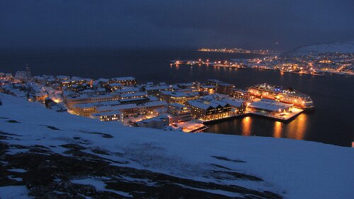 Berlevåg – Tromsø Blick vom Berg Salen auf Hammerfest