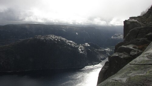 Preikestolen Der Lysefjorden in Sicht und der Preikestolen ebenfalls