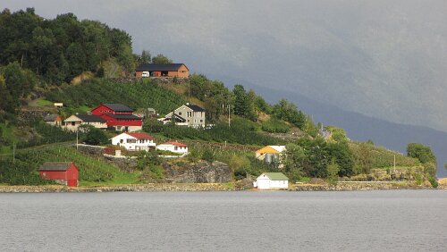 Sandnes – Fotlandsvåg Obstanbau am Sørfjord, westliches Ufer