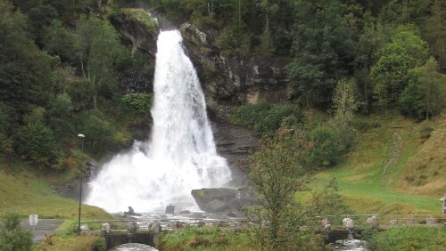 Sandnes – Fotlandsvåg Steinsdalsfossen