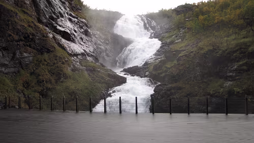 Fotlandsvåg – Flåm – Flåmsbana Kjosfossen-Wasserfall