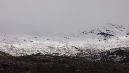 Fotlandsvåg – Flåm – Flåmsbana Schöner „Puderzucker“