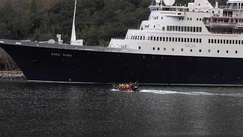 Fotlandsvåg – Flåm – Flåmsbana Vermutlich Passagiere der Saga Ruby die von einem Auslug zurück kehren