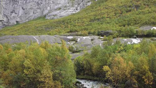 Flåm – Briksdalsbre – Briksdalsbreen Vom Gletscher glatt geschliffene Flächen