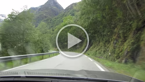 Flåm – Briksdalsbre – Briksdalsbreen Auf der Fahrt in Richtung Brikdalsbre, vorbei am Oldevatnet