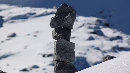 Briksdalsbre – Dalsnibba – Geiranger – Trollstiegen – Trondheim Steintürmchen überall
