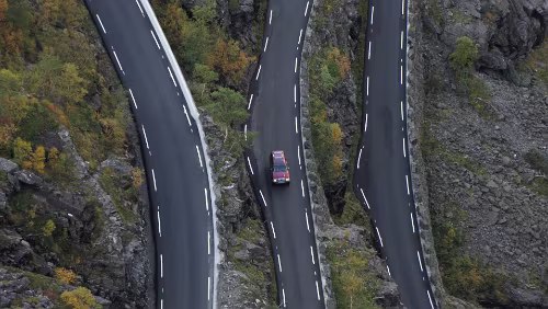 Briksdalsbre – Dalsnibba – Geiranger – Trollstiegen – Trondheim Oft nur einspurig, aber alles frisch hergerichtet