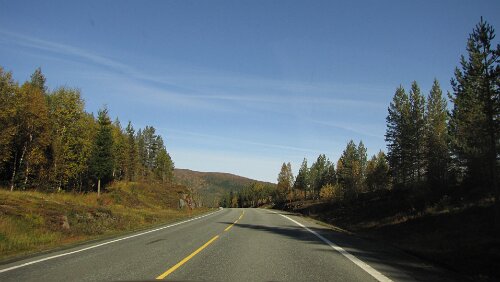 Trondheim – Bognes Auf der E6 vor Grong