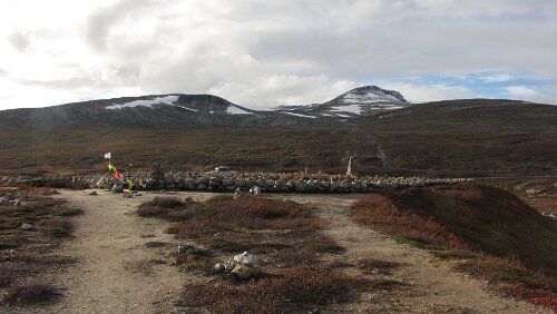 Trondheim – Bognes Auf der anderen Seite, das Polarkreiszentrum auf finnischer Seite in Rovaniemi ist tausend mal mehr verschandelt, also, was solls