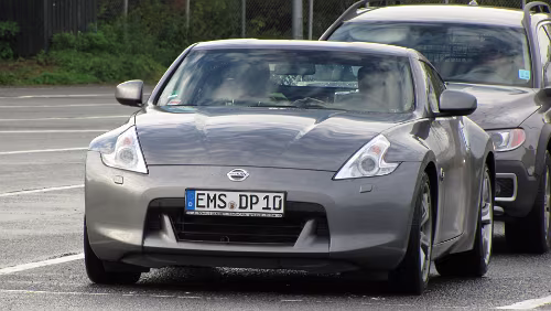 Bognes – Tromsø – Hurtigrute MS Nordkapp Warten auf die Fähre