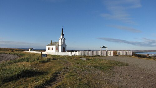 Vadsø – Kirkenes – Grense Jakobselv – Rovaniemi Kirche bei Nesseby am Varangerfjord