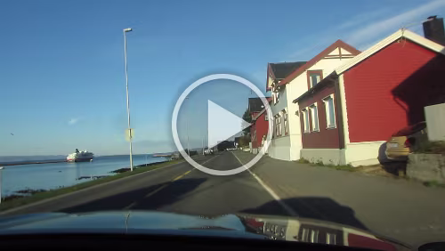 Vadsø – Kirkenes – Grense Jakobselv – Rovaniemi Die M/S Nordnorge legt in Vadsø ab