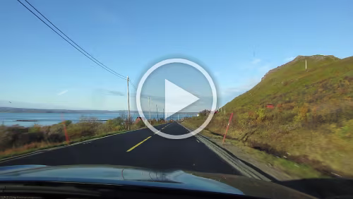 Vadsø – Kirkenes – Grense Jakobselv – Rovaniemi Auf der E75 am Varangerfjord kurz nach dem Start in Vadsø