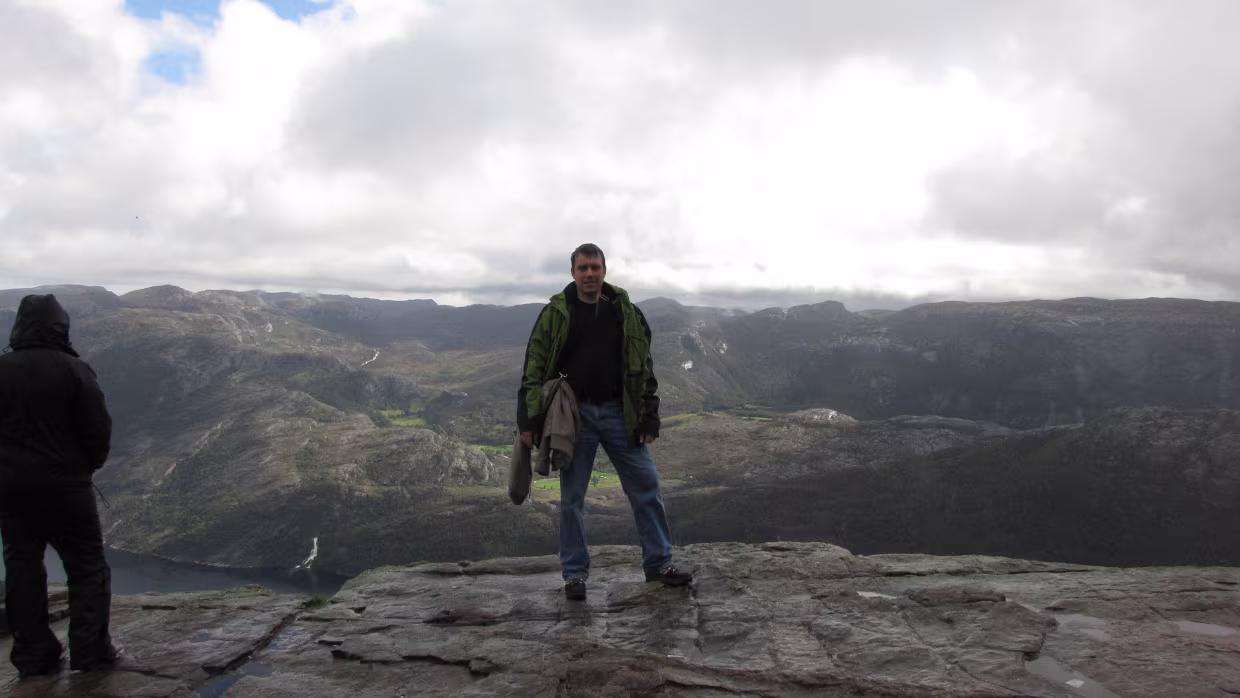 18.09.2012 Preikestolen Karte – Reiseroute Di 18.09.2012 Preikestolen • Sandnes – Fähre Lauvvik-Oanes – Preikestolen – Sandnes Unterkunft...